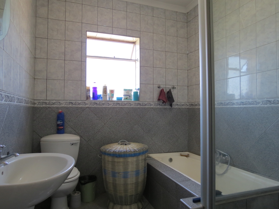 3 Bedroom Property for Sale in Groblerpark Gauteng