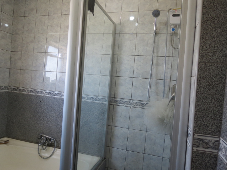3 Bedroom Property for Sale in Groblerpark Gauteng