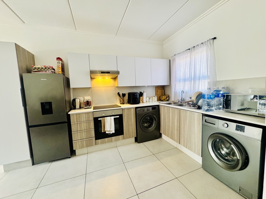 2 Bedroom Property for Sale in Maroeladal Gauteng