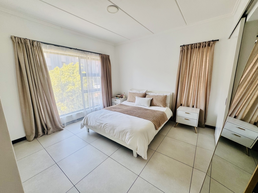 2 Bedroom Property for Sale in Maroeladal Gauteng
