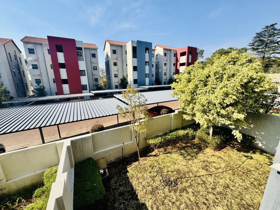 2 Bedroom Property for Sale in Maroeladal Gauteng