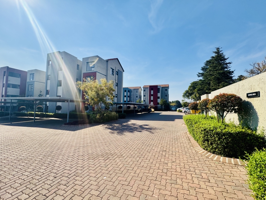 2 Bedroom Property for Sale in Maroeladal Gauteng