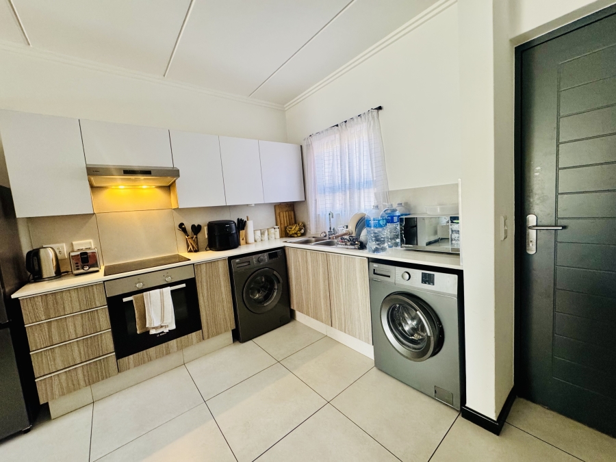 2 Bedroom Property for Sale in Maroeladal Gauteng