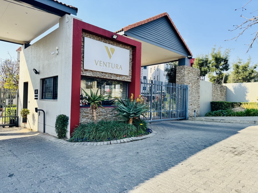 2 Bedroom Property for Sale in Maroeladal Gauteng