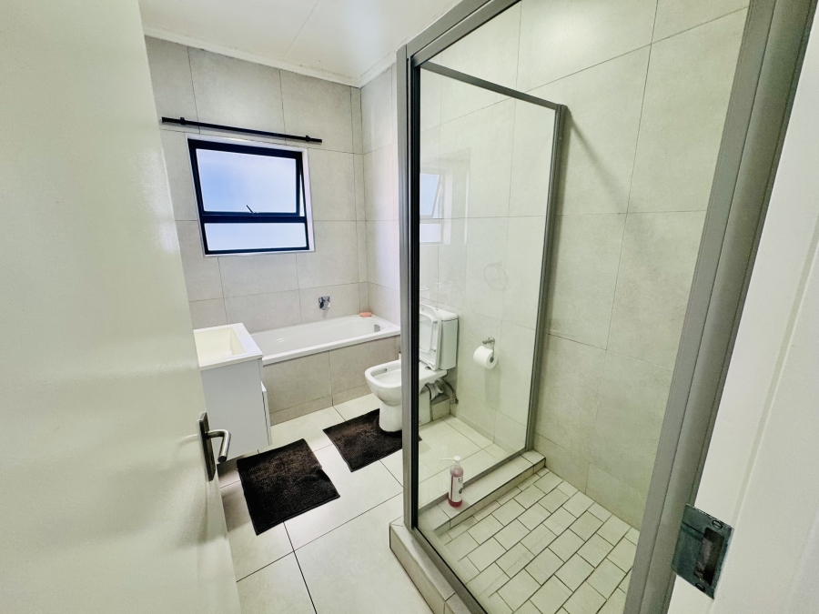 2 Bedroom Property for Sale in Maroeladal Gauteng