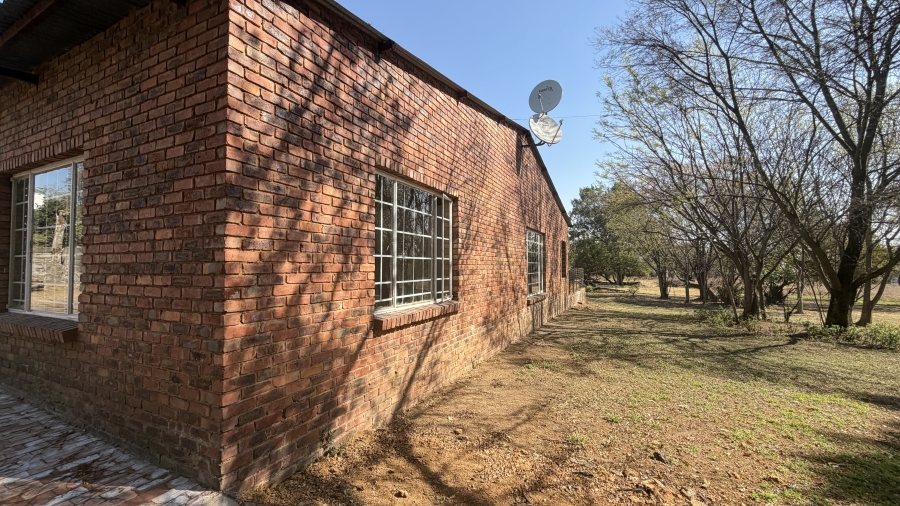7 Bedroom Property for Sale in Marister Gauteng