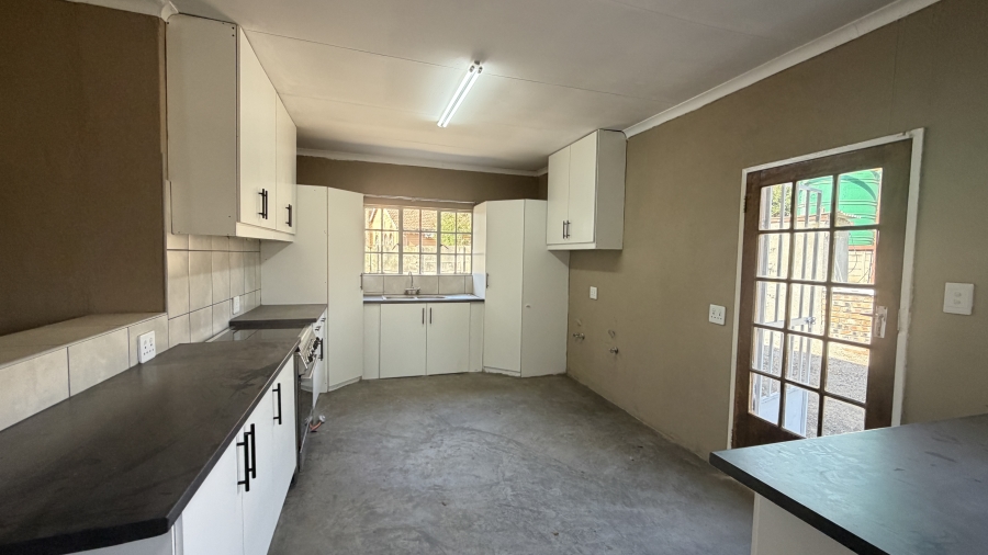 7 Bedroom Property for Sale in Marister Gauteng