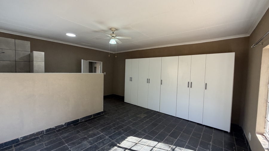 7 Bedroom Property for Sale in Marister Gauteng