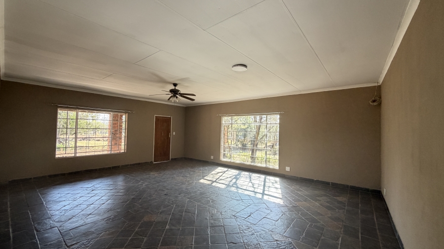 7 Bedroom Property for Sale in Marister Gauteng