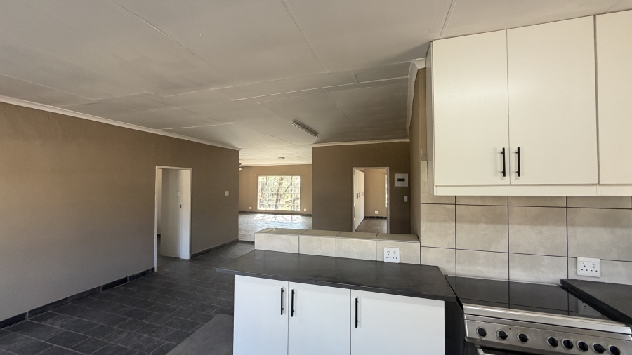 7 Bedroom Property for Sale in Marister Gauteng