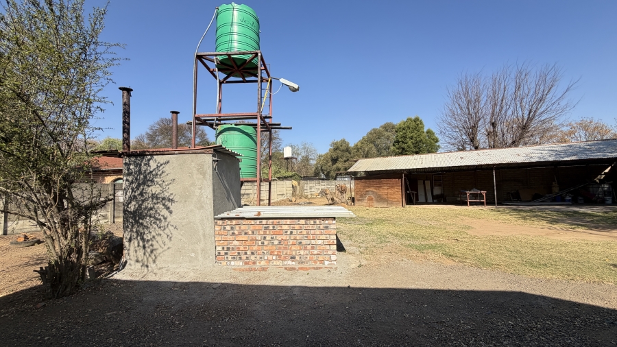 7 Bedroom Property for Sale in Marister Gauteng