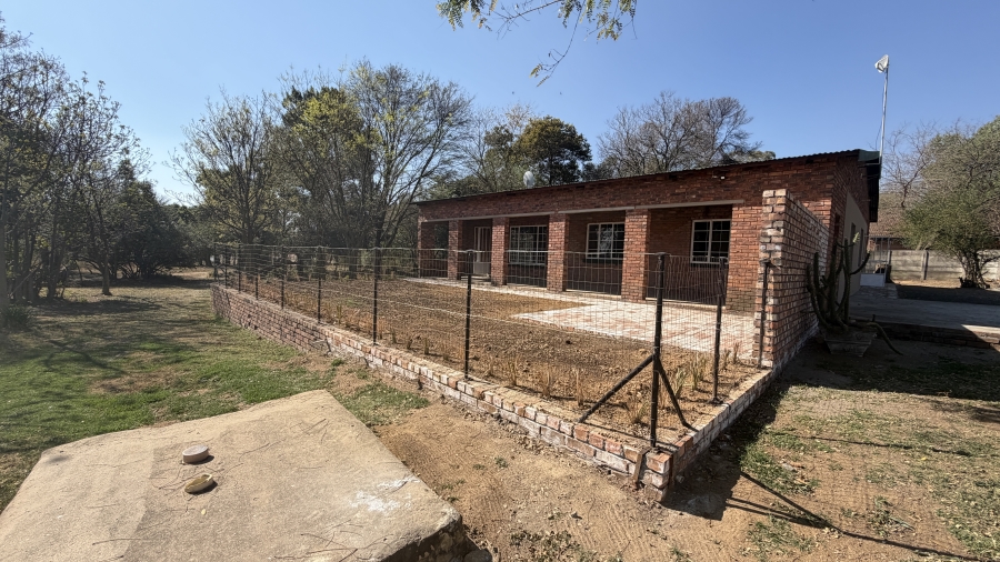 7 Bedroom Property for Sale in Marister Gauteng