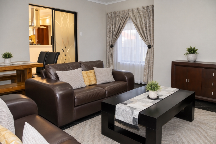 3 Bedroom Property for Sale in Farrarmere Gauteng