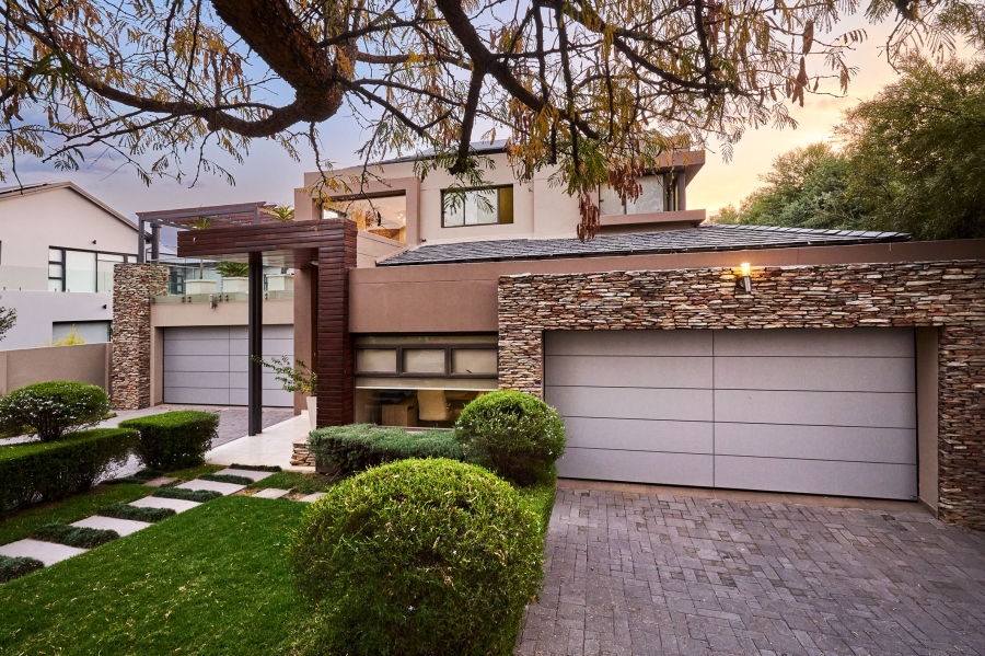 6 Bedroom Property for Sale in Waterfall Country Estate Gauteng
