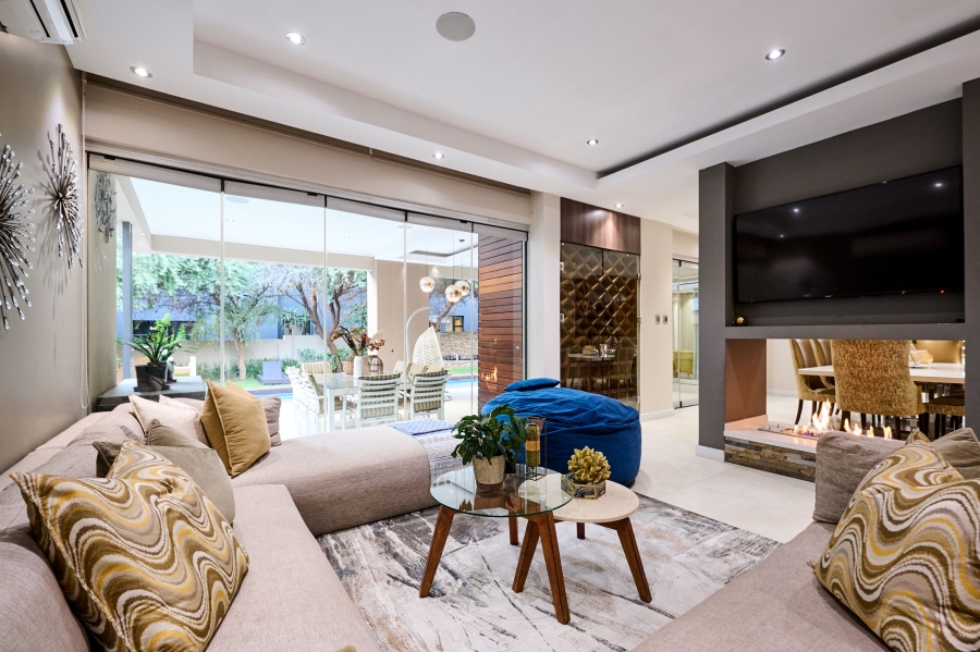 6 Bedroom Property for Sale in Waterfall Country Estate Gauteng