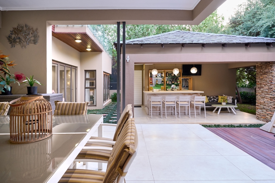 6 Bedroom Property for Sale in Waterfall Country Estate Gauteng