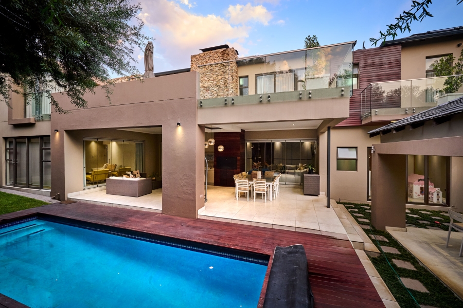 6 Bedroom Property for Sale in Waterfall Country Estate Gauteng