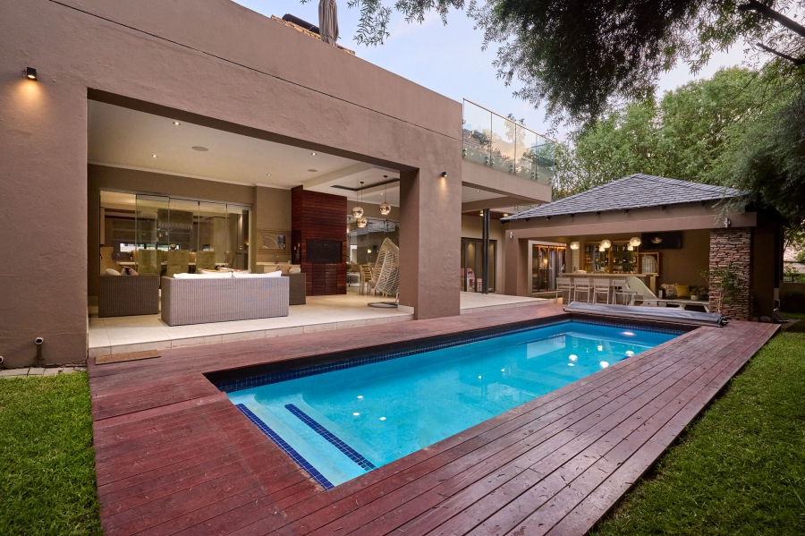 6 Bedroom Property for Sale in Waterfall Country Estate Gauteng