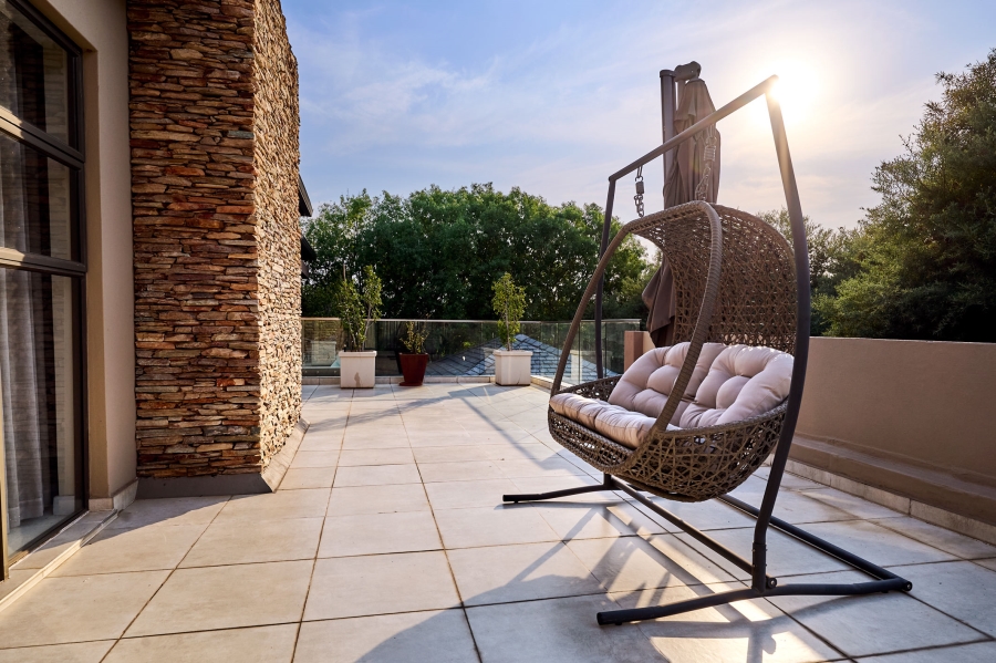 6 Bedroom Property for Sale in Waterfall Country Estate Gauteng