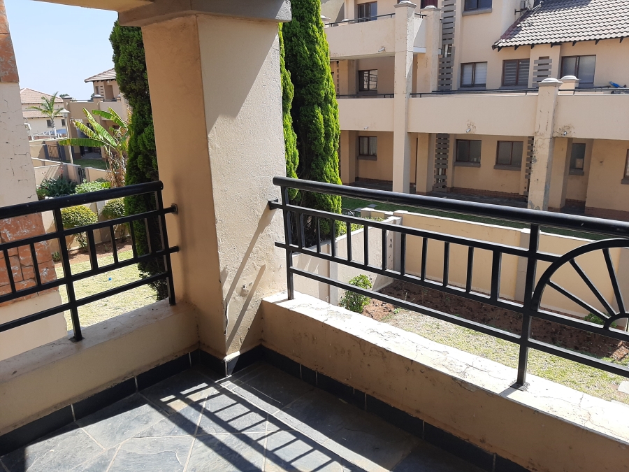 2 Bedroom Property for Sale in Halfway Gardens Gauteng