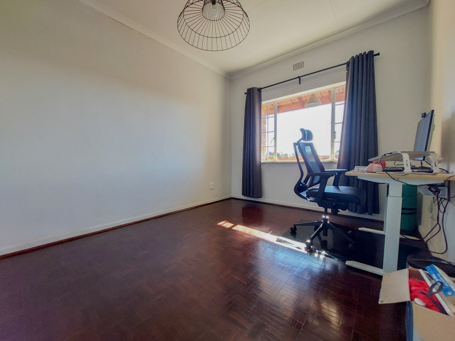 To Let 3 Bedroom Property for Rent in Linden Gauteng