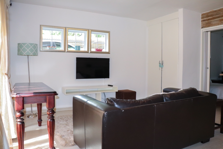 1 Bedroom Property for Sale in Parktown North Gauteng