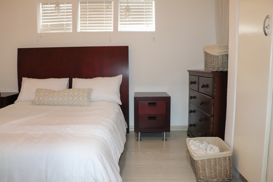 1 Bedroom Property for Sale in Parktown North Gauteng