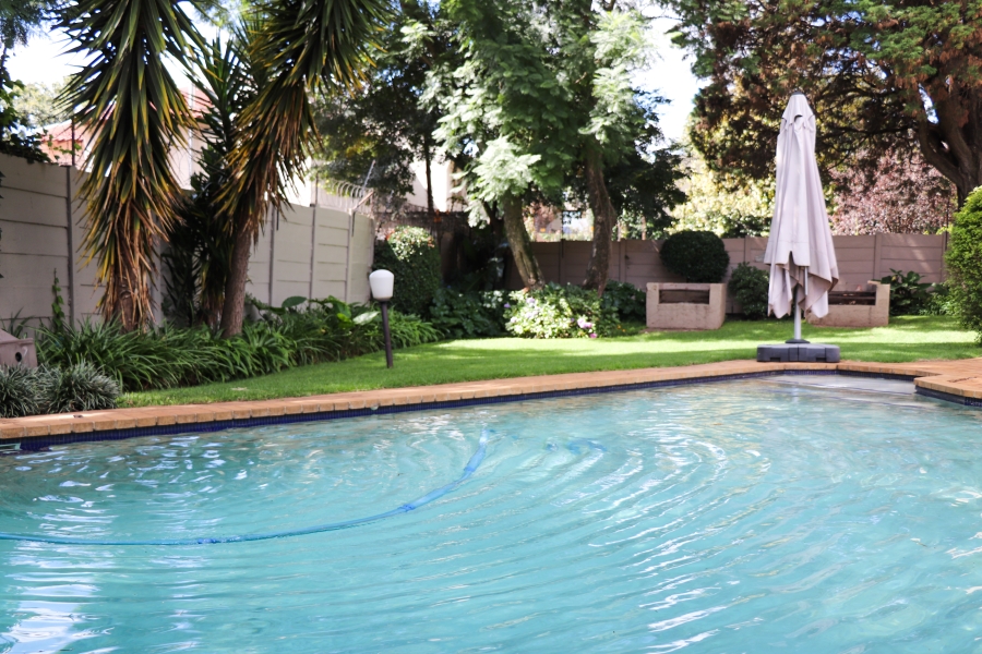 1 Bedroom Property for Sale in Parktown North Gauteng