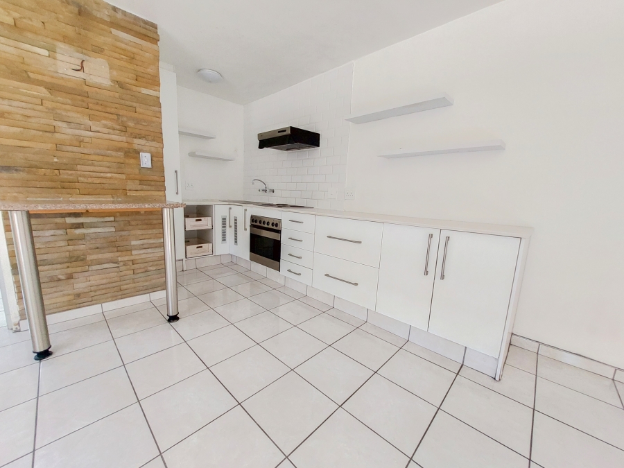 To Let 1 Bedroom Property for Rent in Parktown North Gauteng