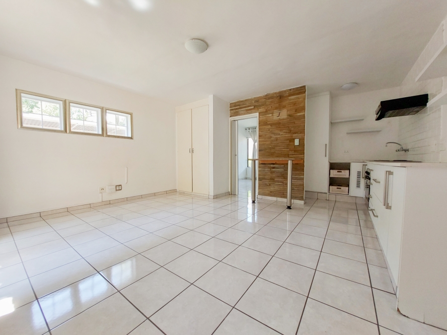 To Let 1 Bedroom Property for Rent in Parktown North Gauteng