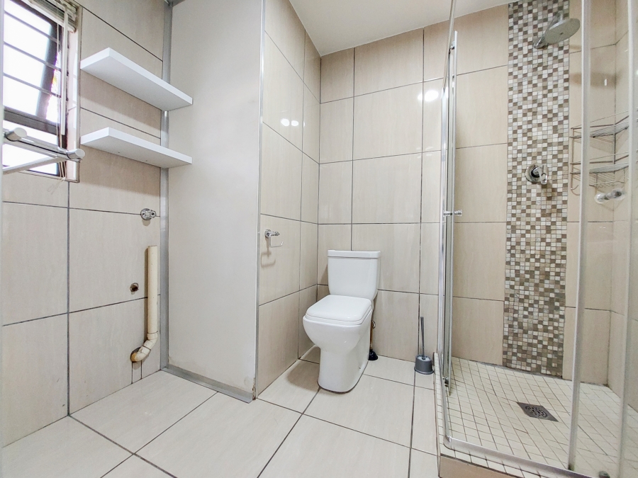To Let 1 Bedroom Property for Rent in Parktown North Gauteng