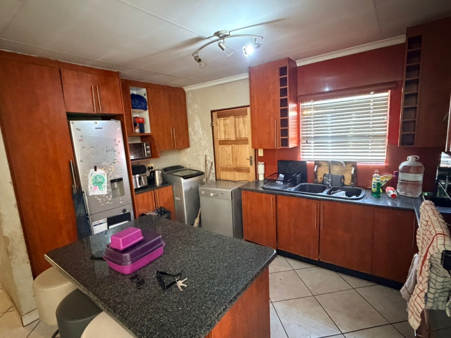 To Let 3 Bedroom Property for Rent in Cosmo City Gauteng