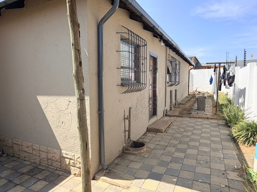 To Let 3 Bedroom Property for Rent in Cosmo City Gauteng