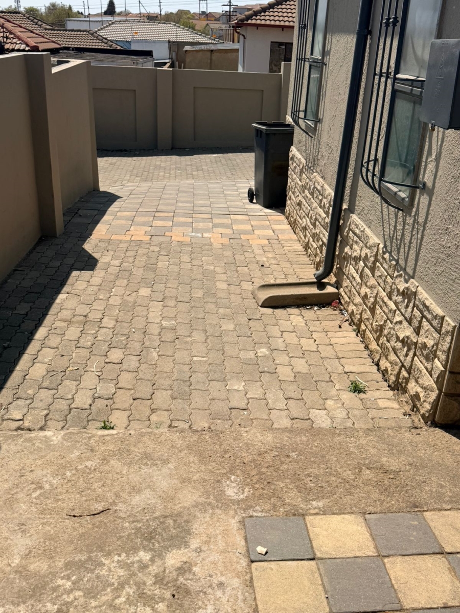To Let 3 Bedroom Property for Rent in Cosmo City Gauteng