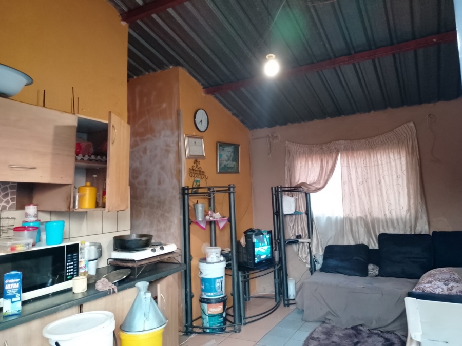 2 Bedroom Property for Sale in Mamelodi East Gauteng