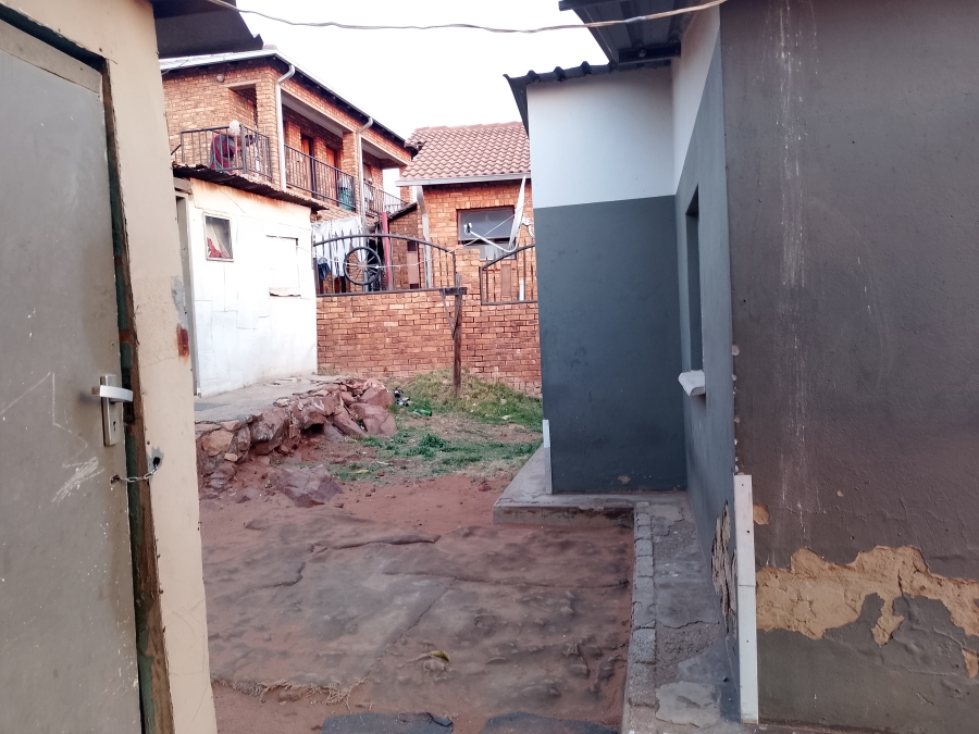2 Bedroom Property for Sale in Mamelodi East Gauteng