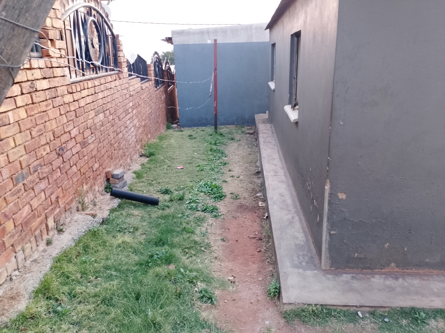 2 Bedroom Property for Sale in Mamelodi East Gauteng