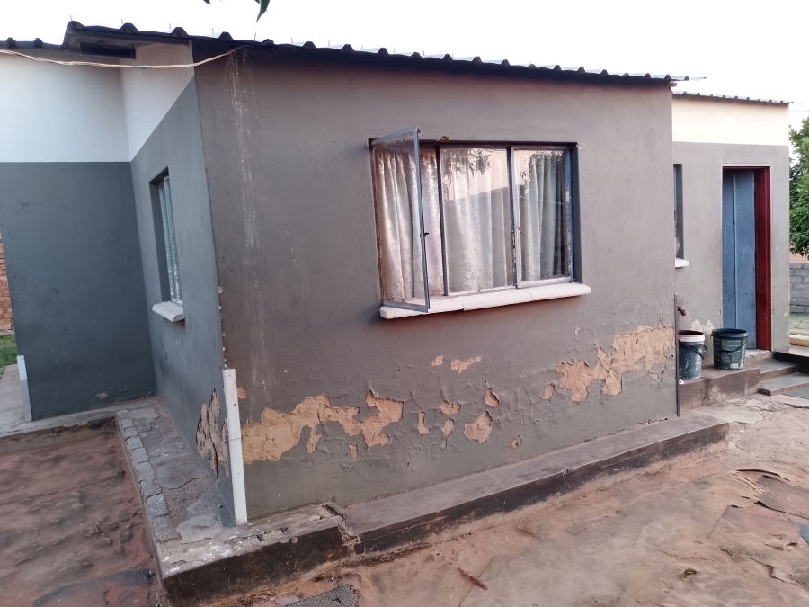 2 Bedroom Property for Sale in Mamelodi East Gauteng