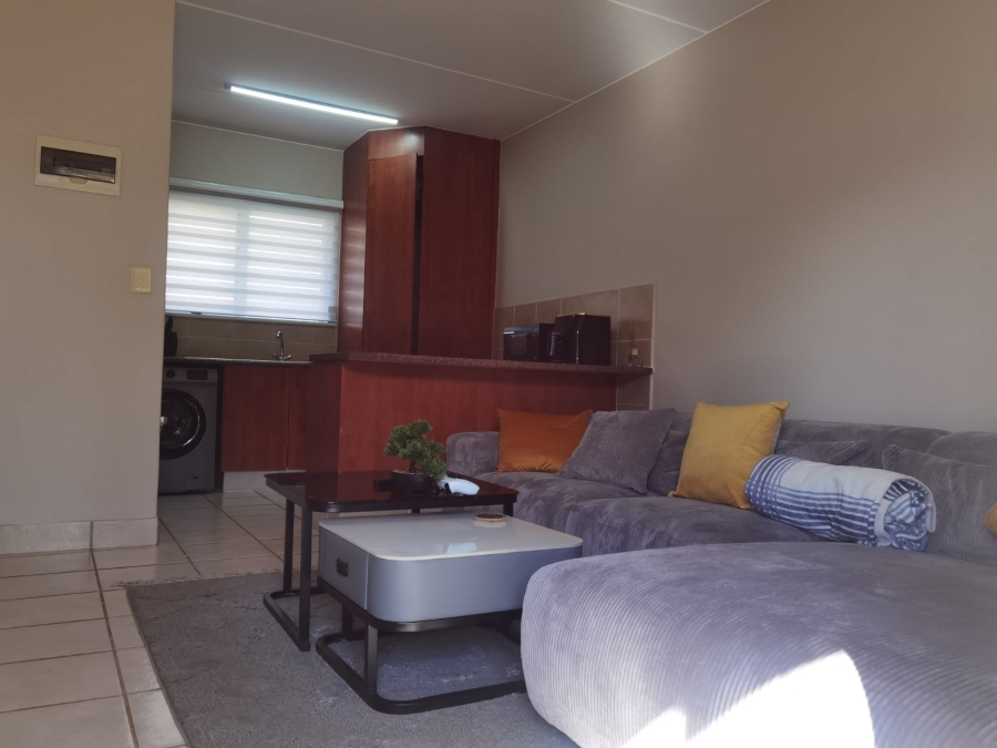 1 Bedroom Property for Sale in Annlin Gauteng