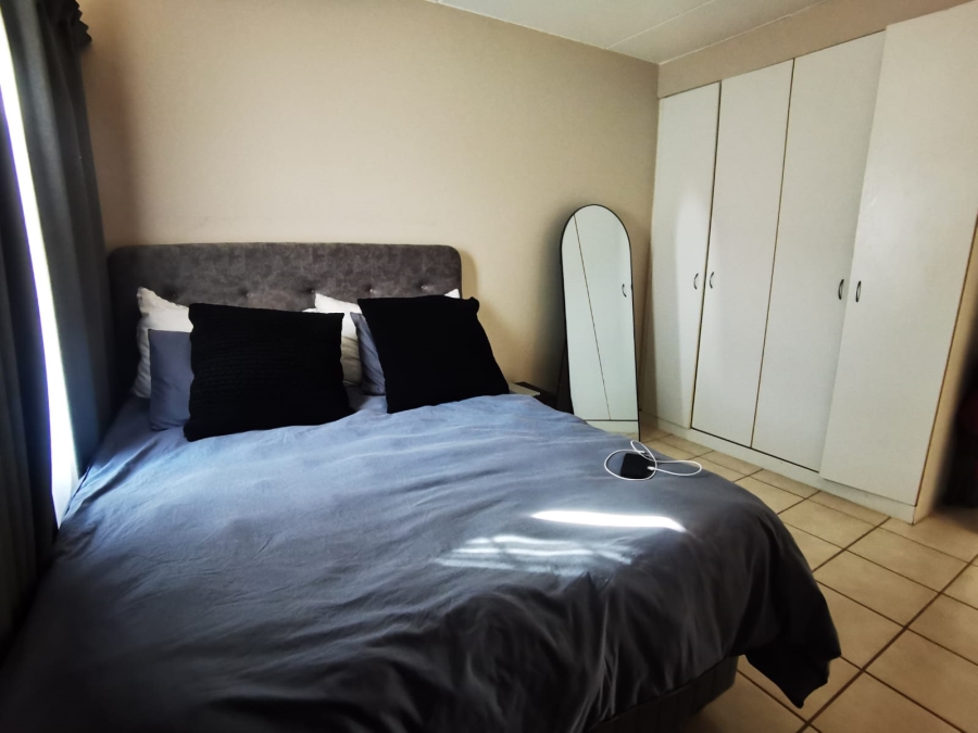 1 Bedroom Property for Sale in Annlin Gauteng