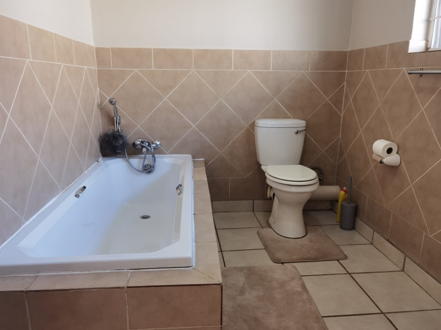 1 Bedroom Property for Sale in Annlin Gauteng