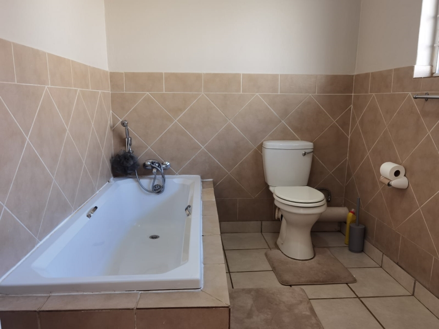 1 Bedroom Property for Sale in Annlin Gauteng