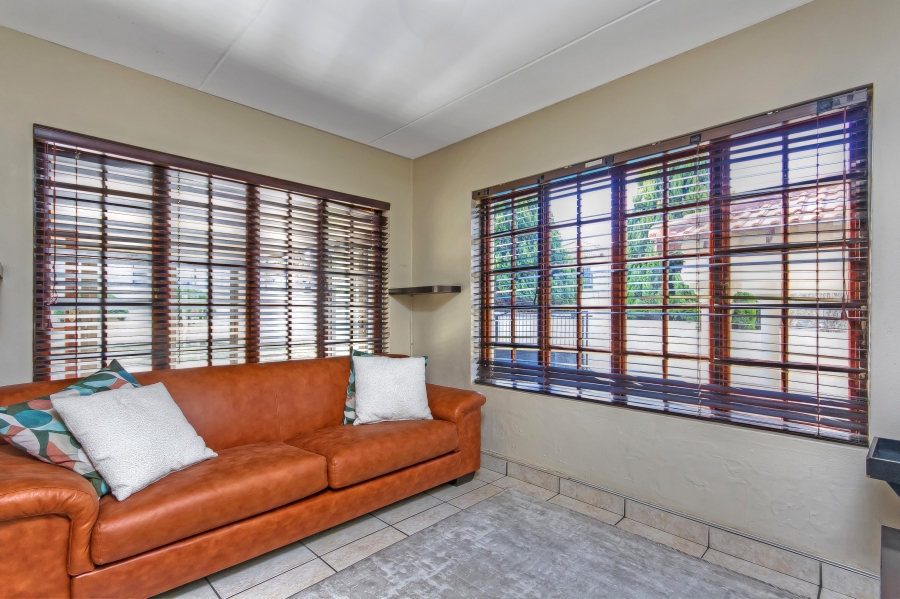 4 Bedroom Property for Sale in Lonehill Gauteng