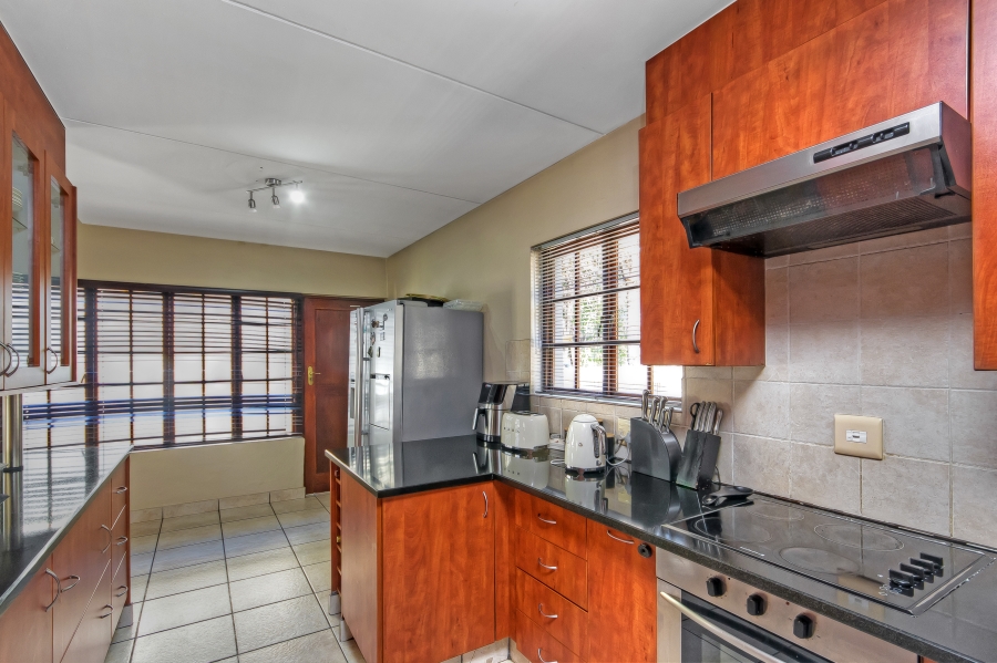 4 Bedroom Property for Sale in Lonehill Gauteng