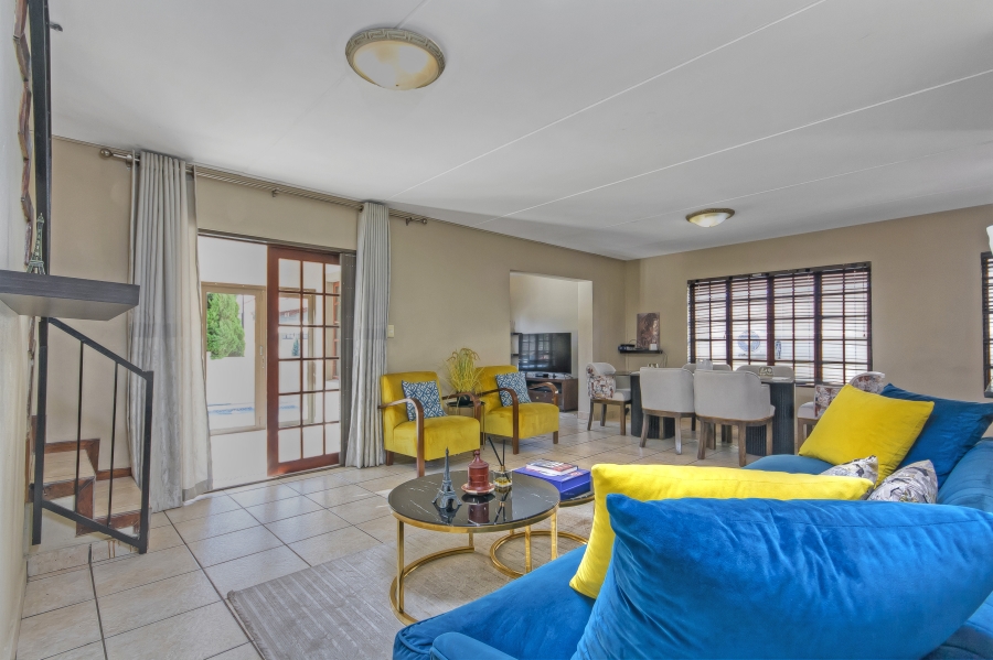 4 Bedroom Property for Sale in Lonehill Gauteng