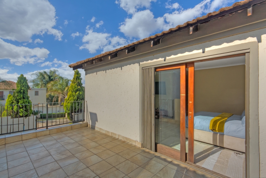 4 Bedroom Property for Sale in Lonehill Gauteng