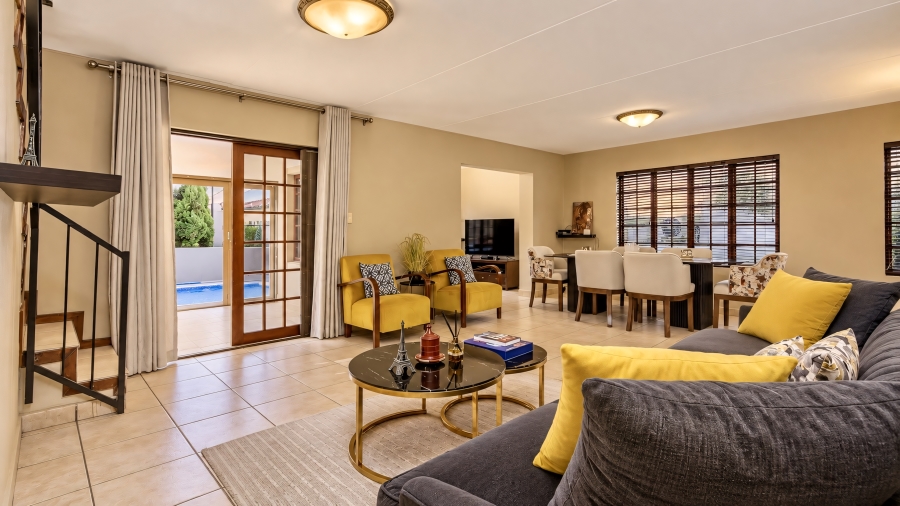 4 Bedroom Property for Sale in Lonehill Gauteng