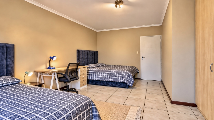 4 Bedroom Property for Sale in Lonehill Gauteng