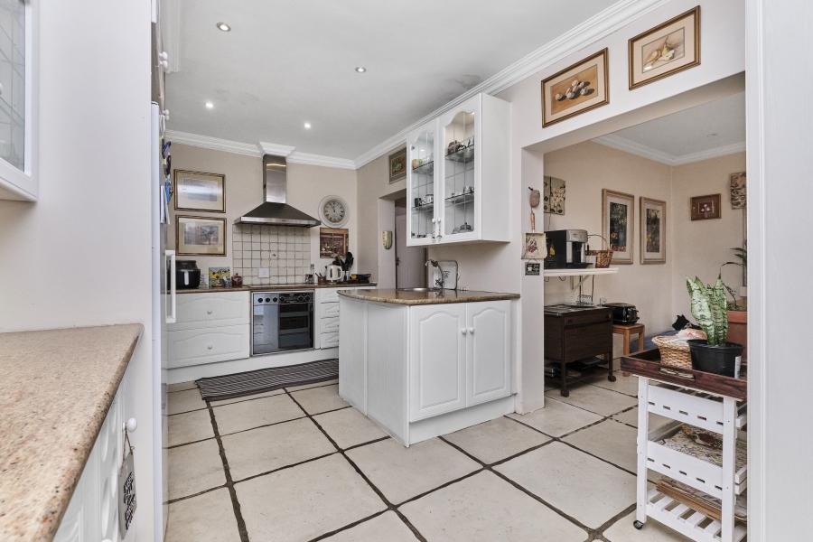 4 Bedroom Property for Sale in Lonehill Gauteng