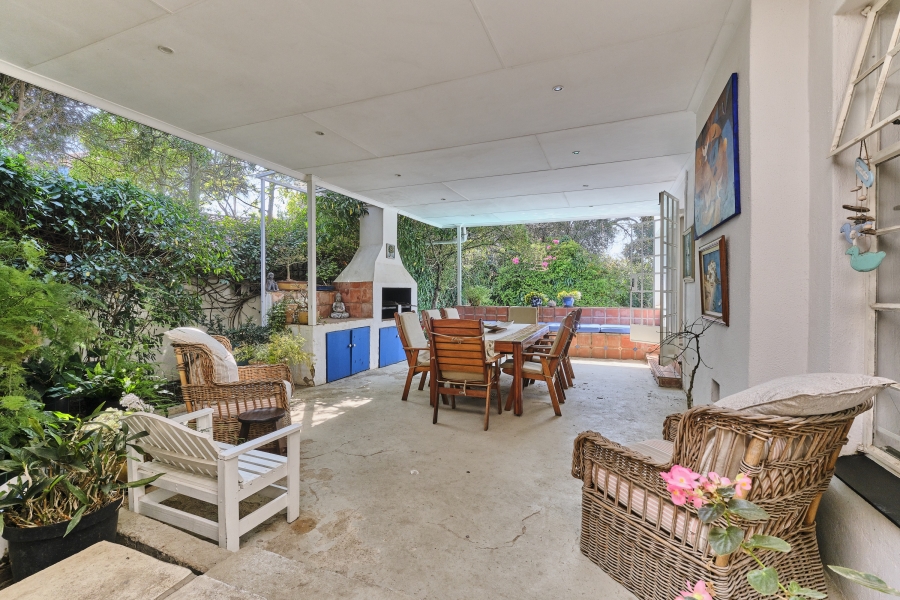 4 Bedroom Property for Sale in Lonehill Gauteng